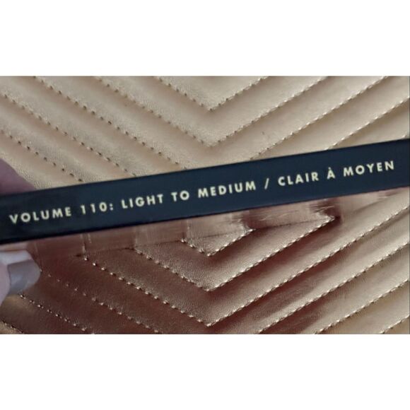 MILANI - NWT - All-Inclusive Eye, Cheek & Face Palette. 110 Light - Medium - Picture 14 of 16